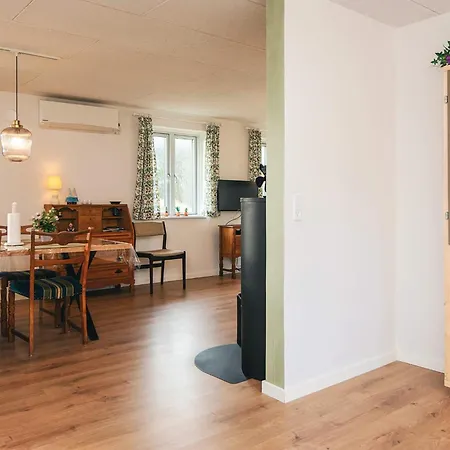 Vakantiehuis 8 Person In Blavand-by Traum